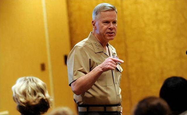 约翰-埃格伯努成为新疆男篮中锋核心，表现获好评