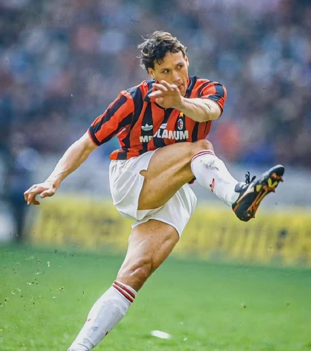 AC米兰背水一战，稳固联赛头名不容有失