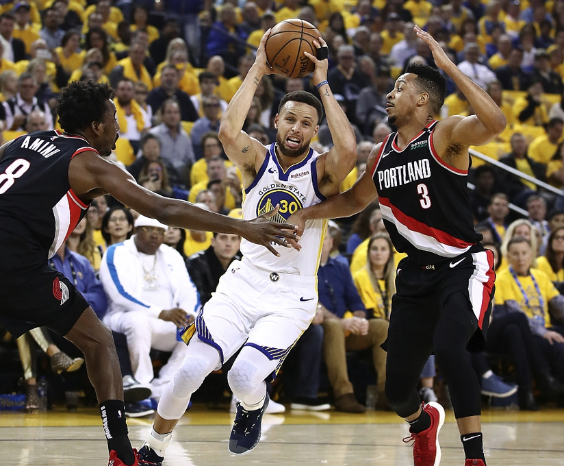 勇士主场告捷,继续领跑西部 勇士主场告捷,继续领跑西部